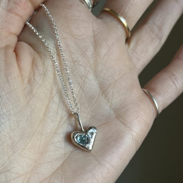 COLLAR CRÁTER CORAZÓN